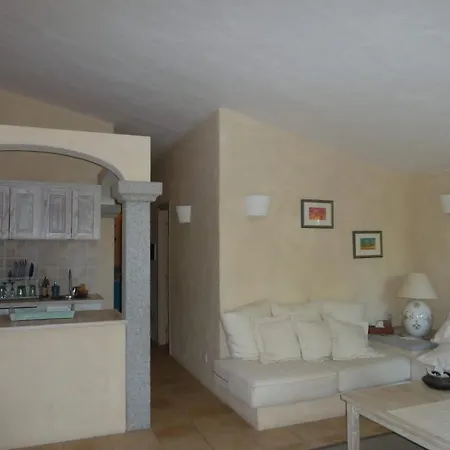 Holiday home Domus Antonella *